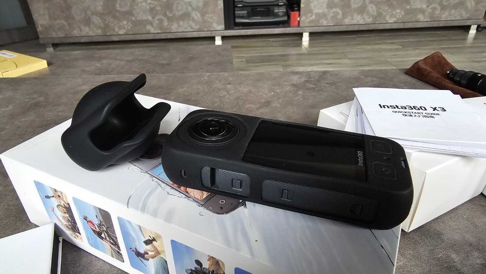камера Insta 360 X3