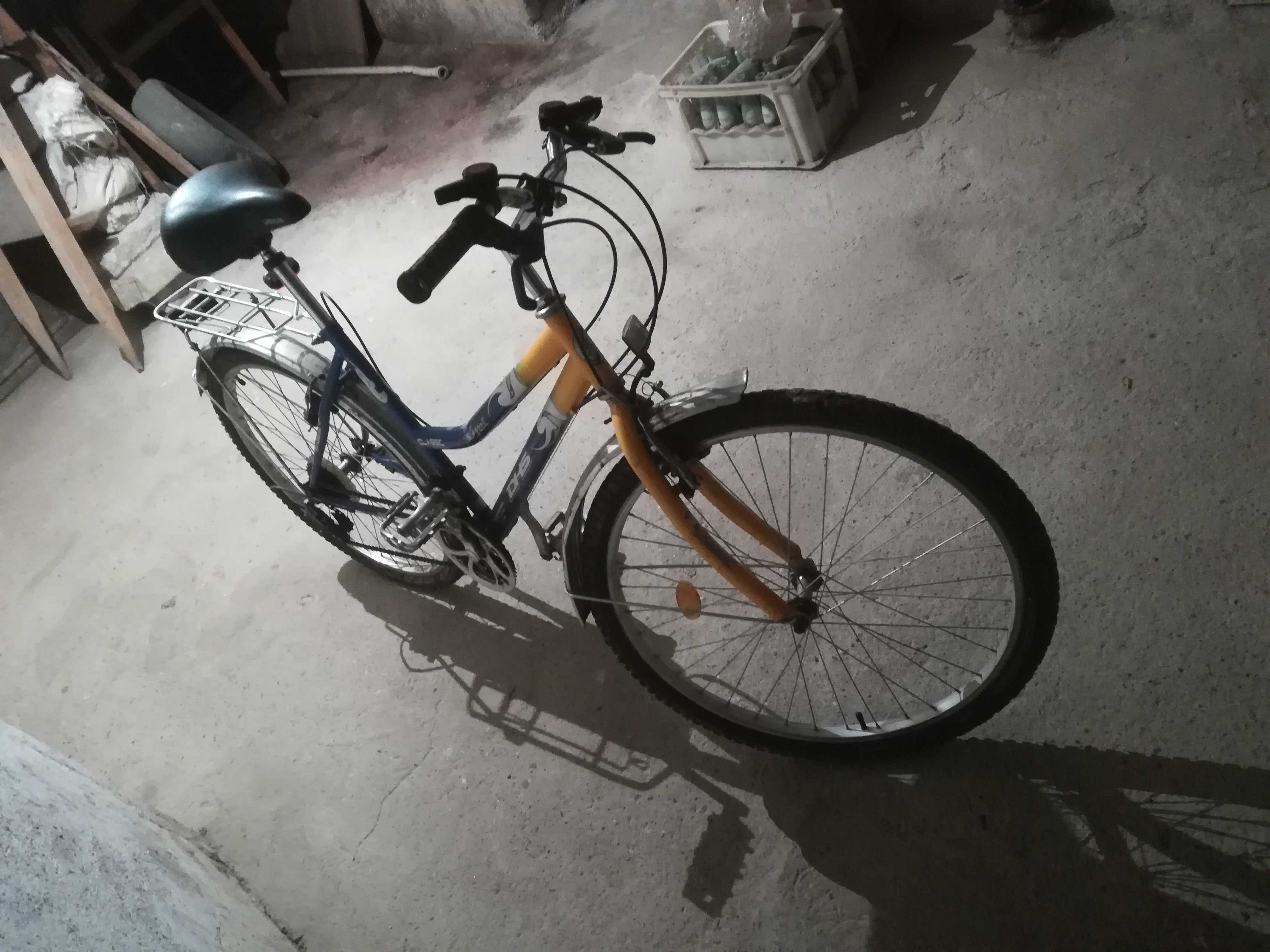 Bicicleta marca DHS