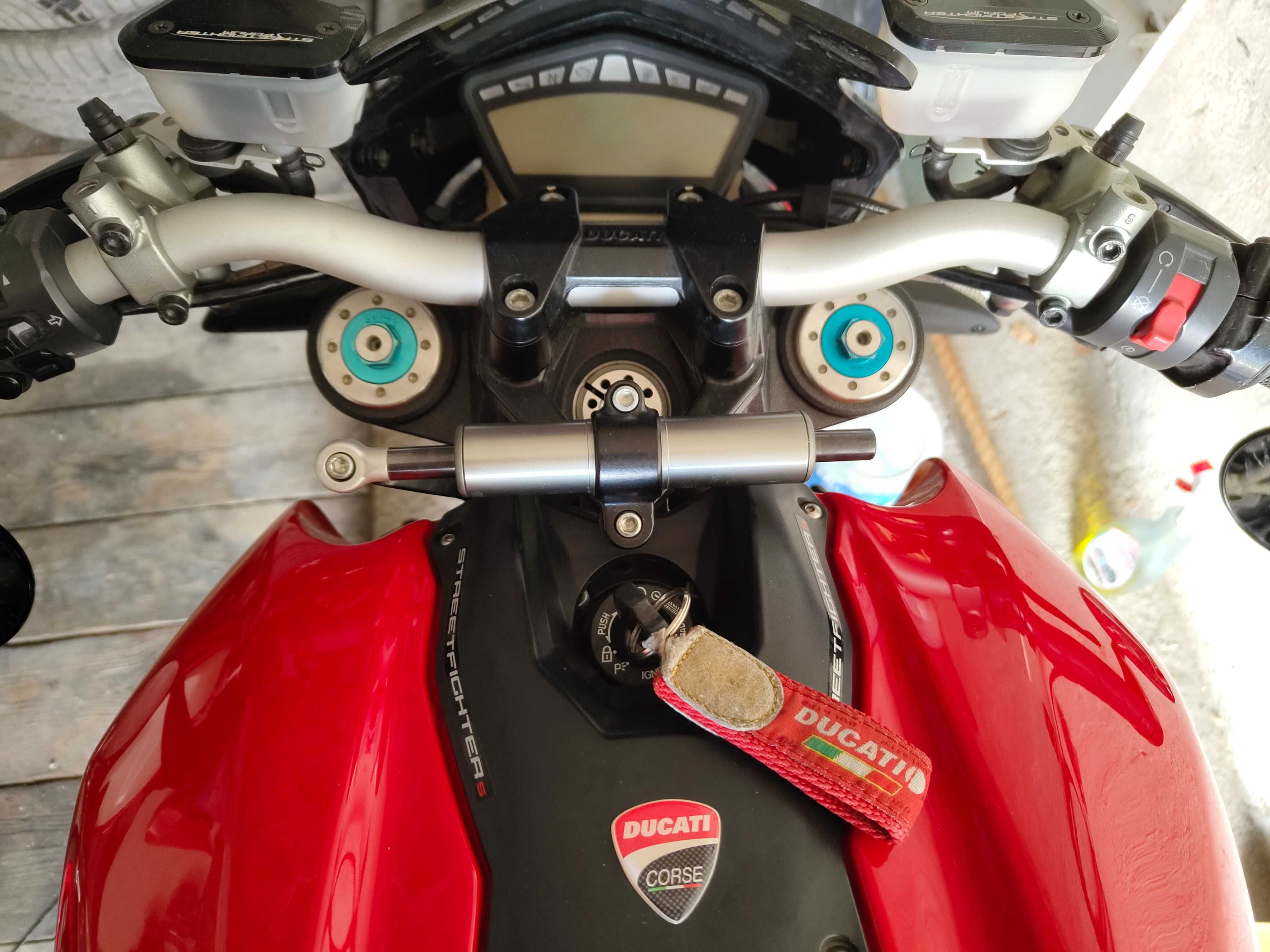 Ducati Streetfighter S 1098 155ps