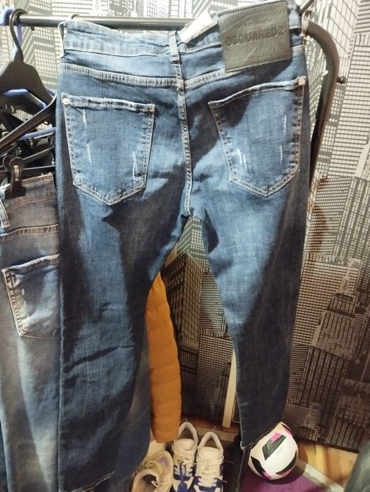 Blugi oferta 2 perechi mărime 44.