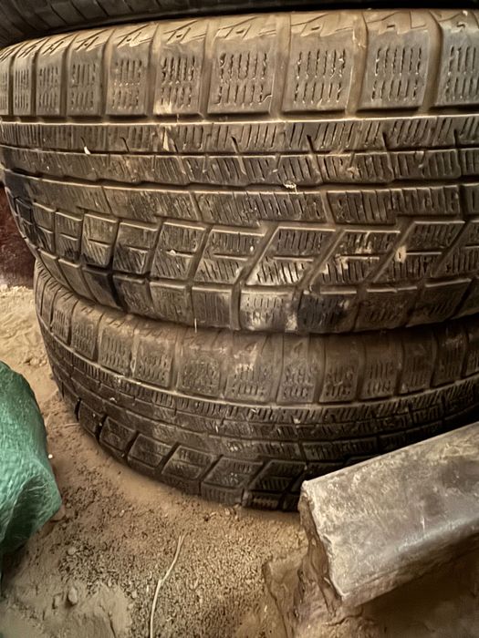 Екі штук зимнии дөңгелек.размер Yokohama.