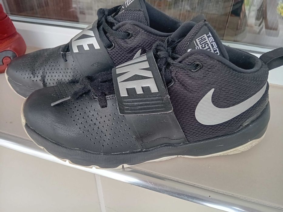 Оригинални маратонки NIKE