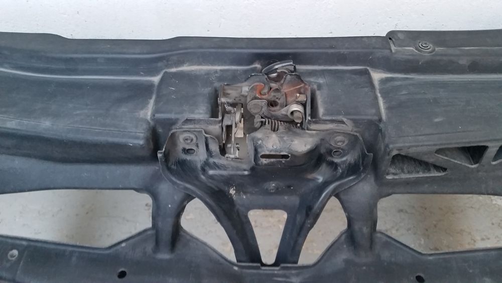 Гума врата дясна казанче задна греда  Голф 4 1.9 ТДИ