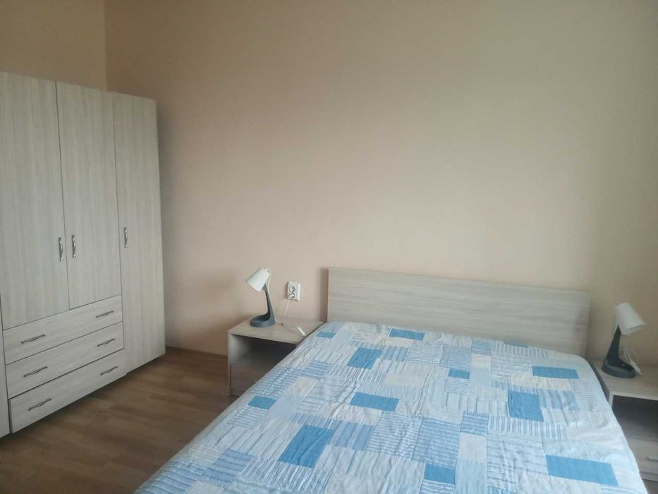 под наем 2-стаен в жк Лагера