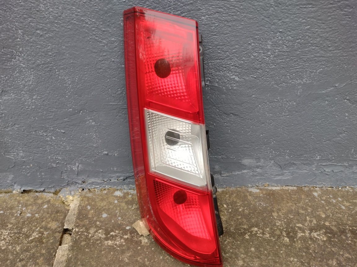 Dacia Dokker stanga original lampa stop (2016)