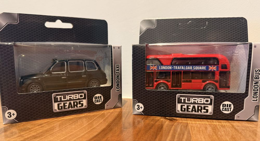 Set Masinute Simbol Londra (Taxi + Bus)