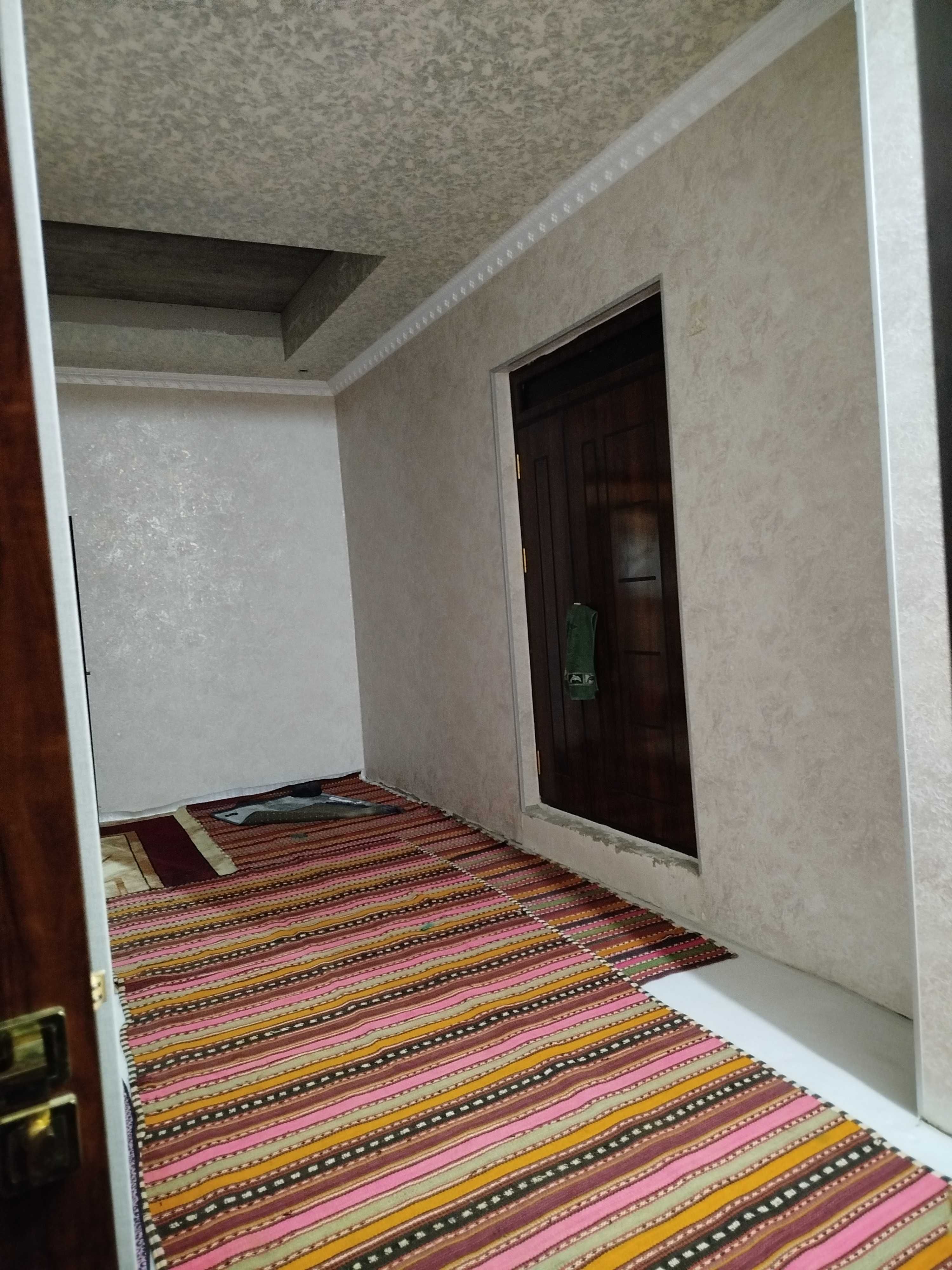 Qarshi tuman Batosh MFY 6sotixli hovli sotiladi