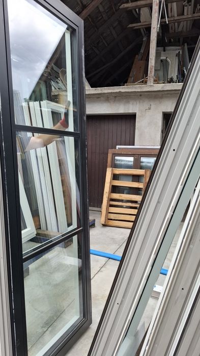 Usi si ferestre pvc si lemn cu sticla tripan