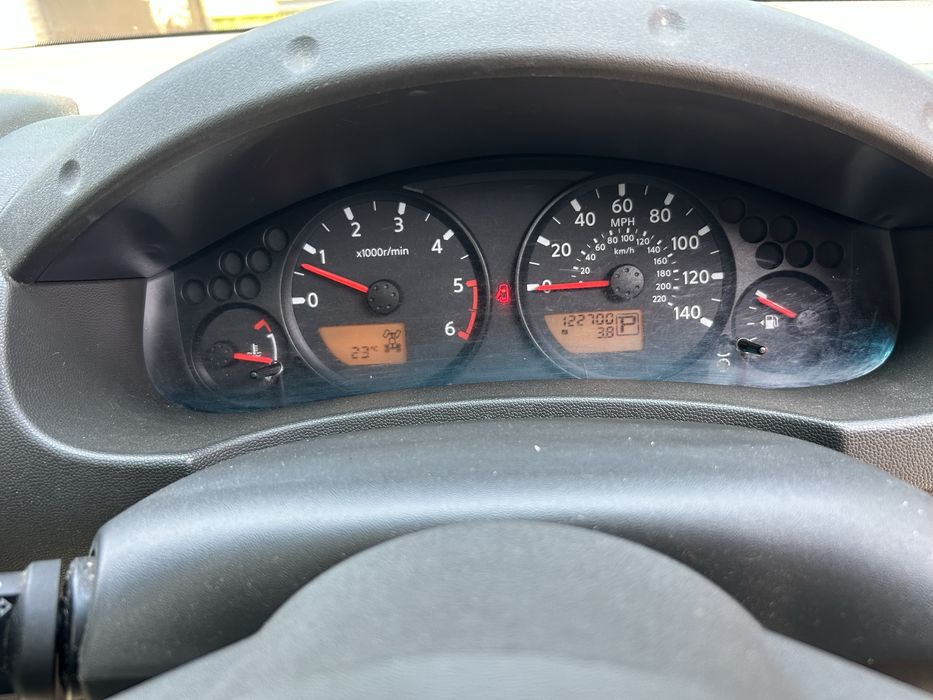 Nissan navara 2.5 diesel automat 4x4 din 2007 pickup