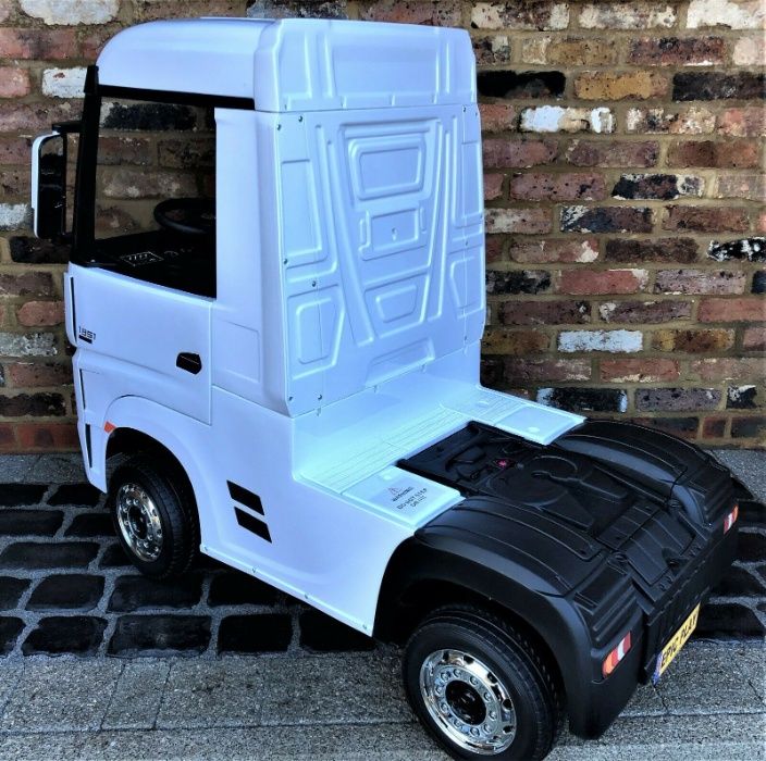 Camion electric pentru copii Mercedes Actros 4x35W 24V #White