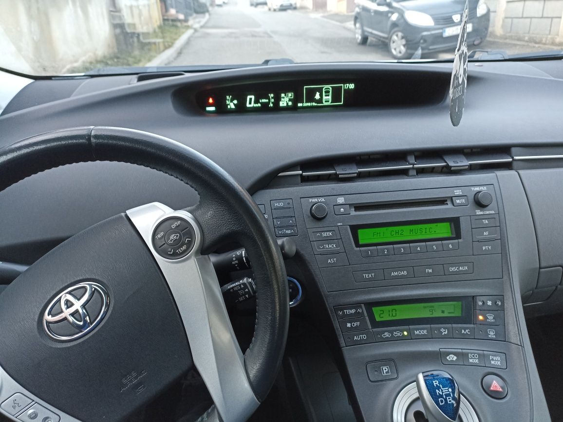 Toyota Prius 3 2010 hybrid