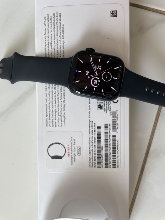 Apple Watch Series 7 - 41mm Cellular LTE