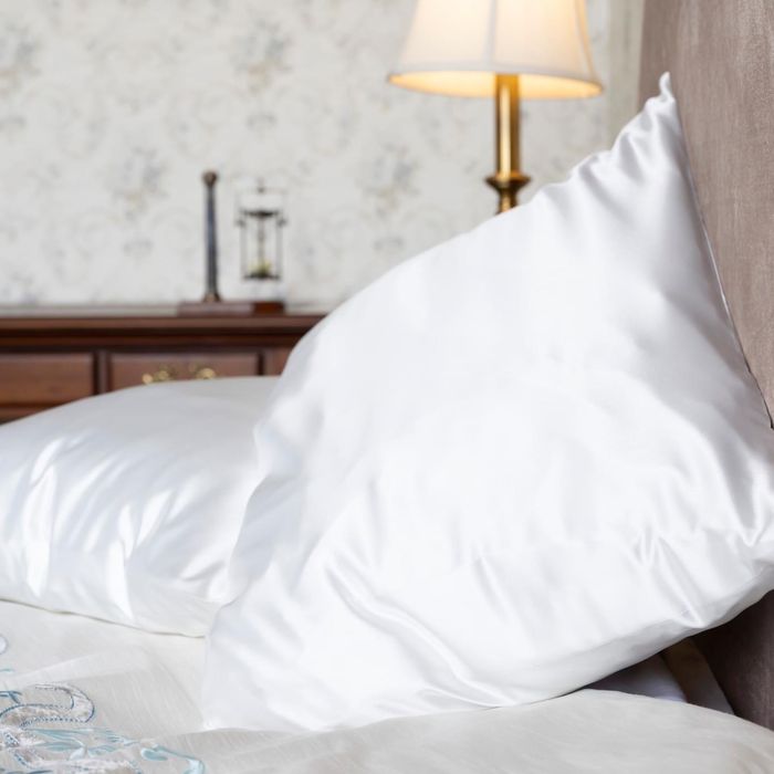 Fata perna matase 100% naturala Mulberry ambele fete 50x70 cm