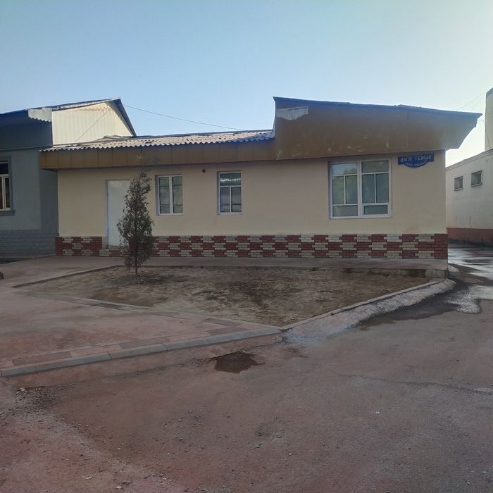 Срочно продается участок 1 линия Юнусабад Проспект Амир Темур шох куча