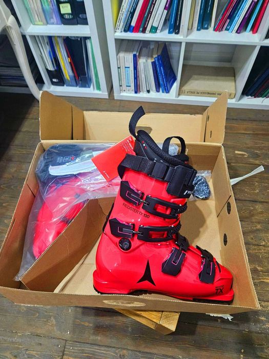 2026 Atomic Redster  TX 130 Professional clapari schi schiuri