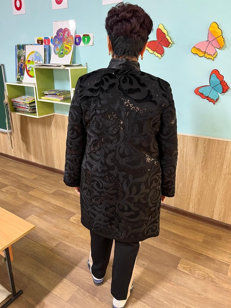 Срочно продается пииджак и спортивкп