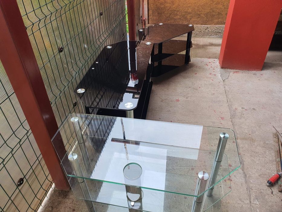 Stand tv din sticlă