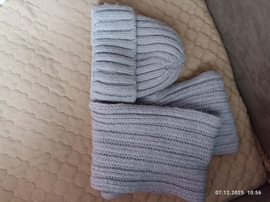 Для девочки шапка и снуд