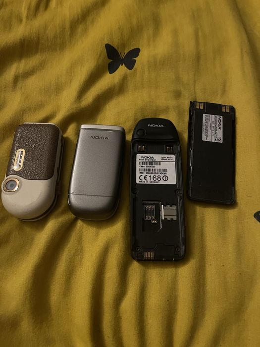 Lot telefoane retro nokia 3310 nou 7373,2760,6150 ericsson R310 Rechin