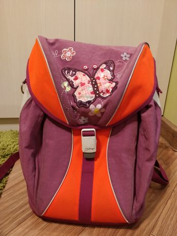 Школьный рюкзак для девочки. Фирменный.