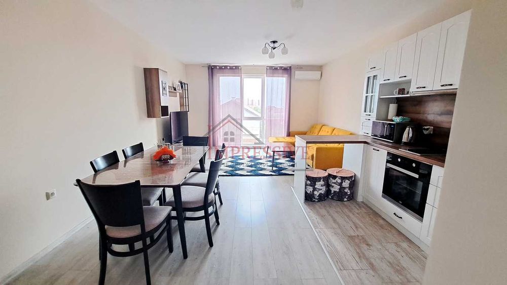 Двустаен Обзаведен с Паркомясто кв.Виница