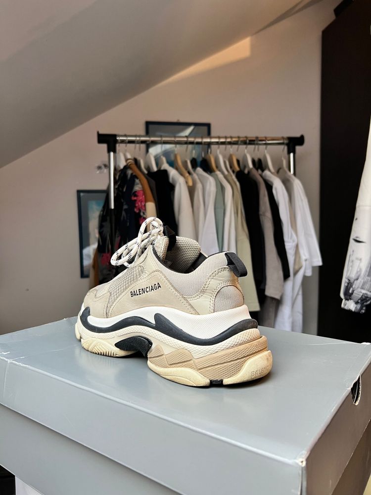 Balenciaga.