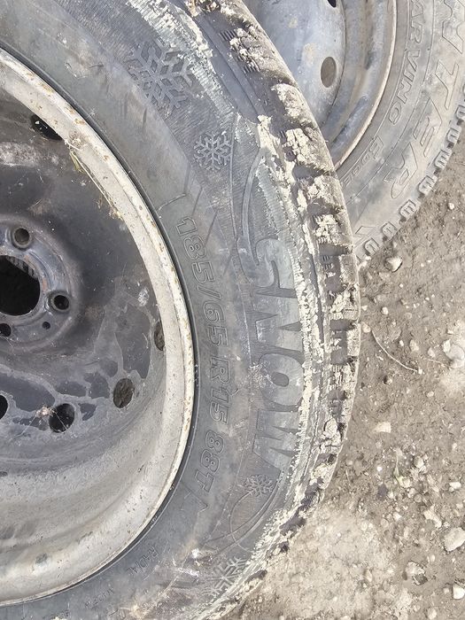 Set 4 roti dacia logan 185/65R15 M+S