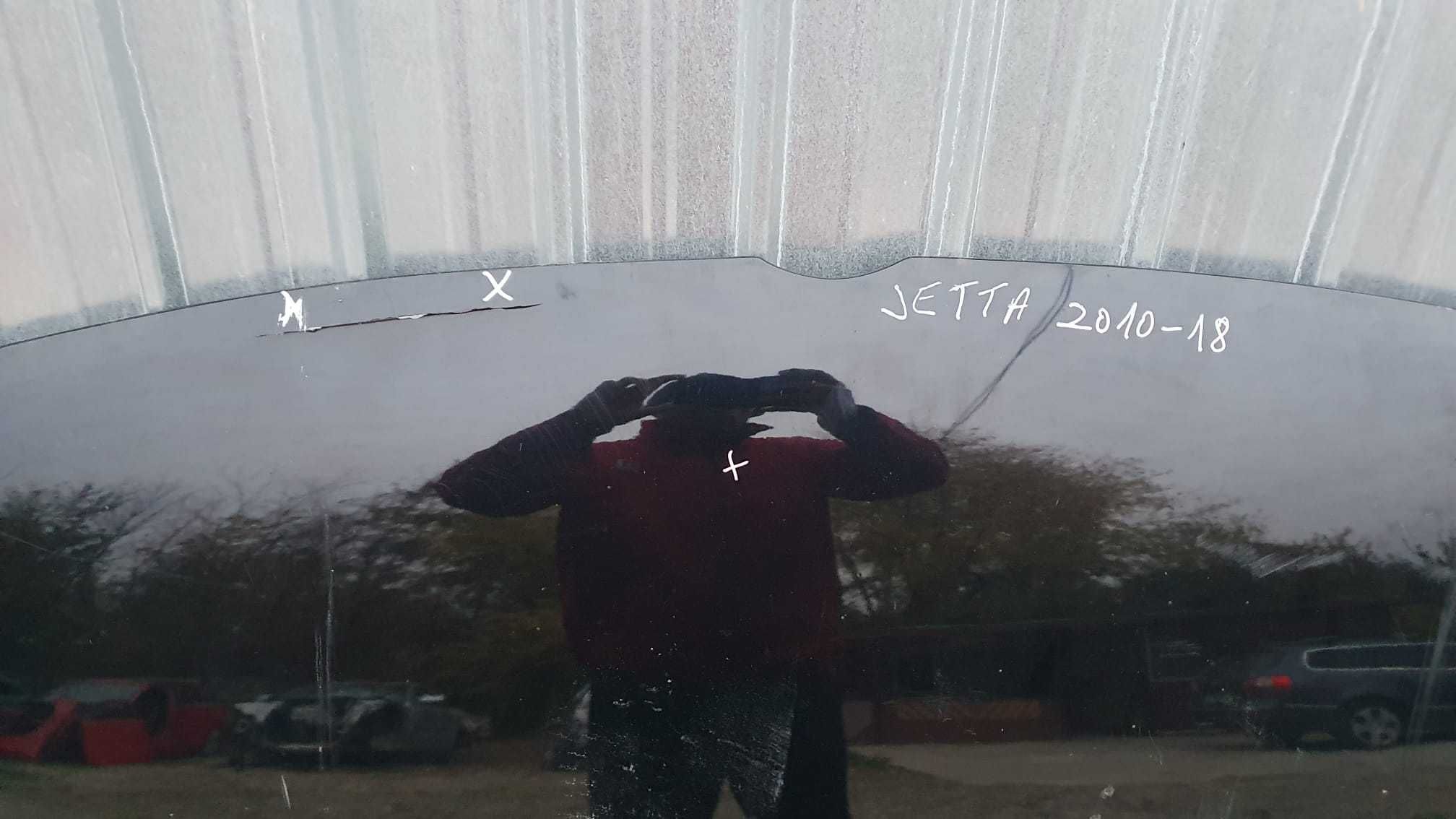capota fata Vw Jetta 2010-2018