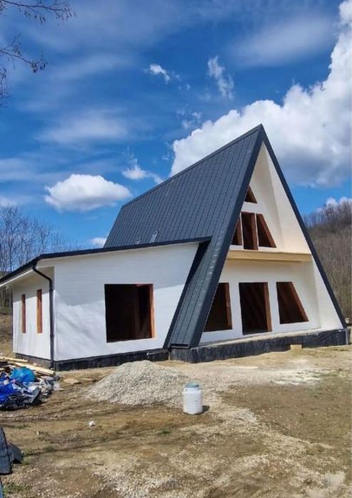 Cabane A-frem din lemn tratat