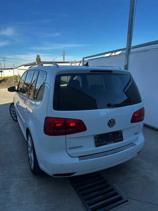 Vand Vw Touran 7 locuri