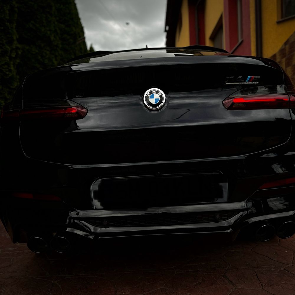 Vand BMW x4m hybrid 2021 full option
