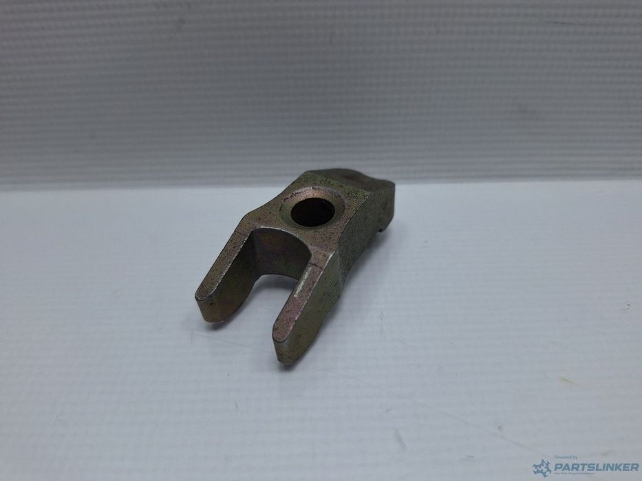 Brida injector VOLKSWAGEN GOLF IV (1J1) [ 1997 - 2007 ] TDI (AGR, ALH) 66KW|90HP OEM  028130206