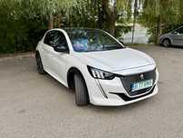 Peugeot 208 - eGT