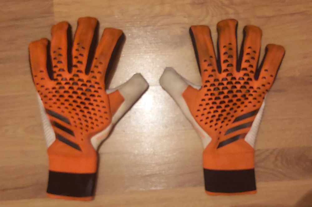 Вратарски ръкавици Goalkeeper gloves adidas Predator Pro  Fingersave