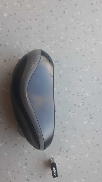 Мишка Logitech M185
