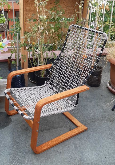 Люлеещ се стол Икеа напълно реставриран