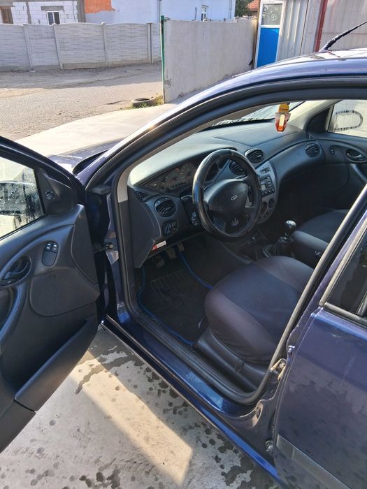 Vand ford focus 1