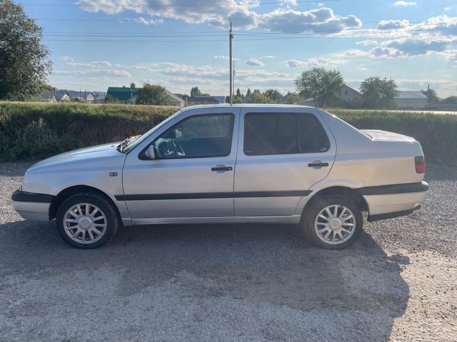 Wolkswagen vento 1.8