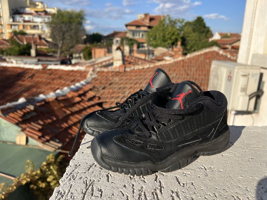 Nike Jordan 11 Retro 38