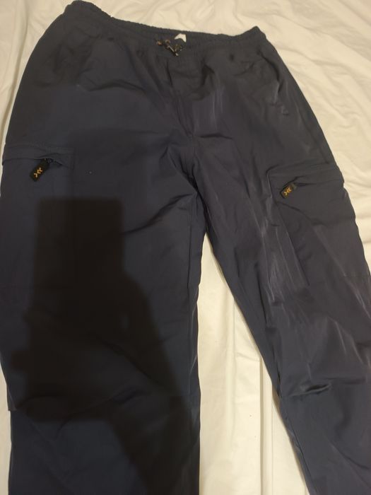 Pantaloni mărimea 170