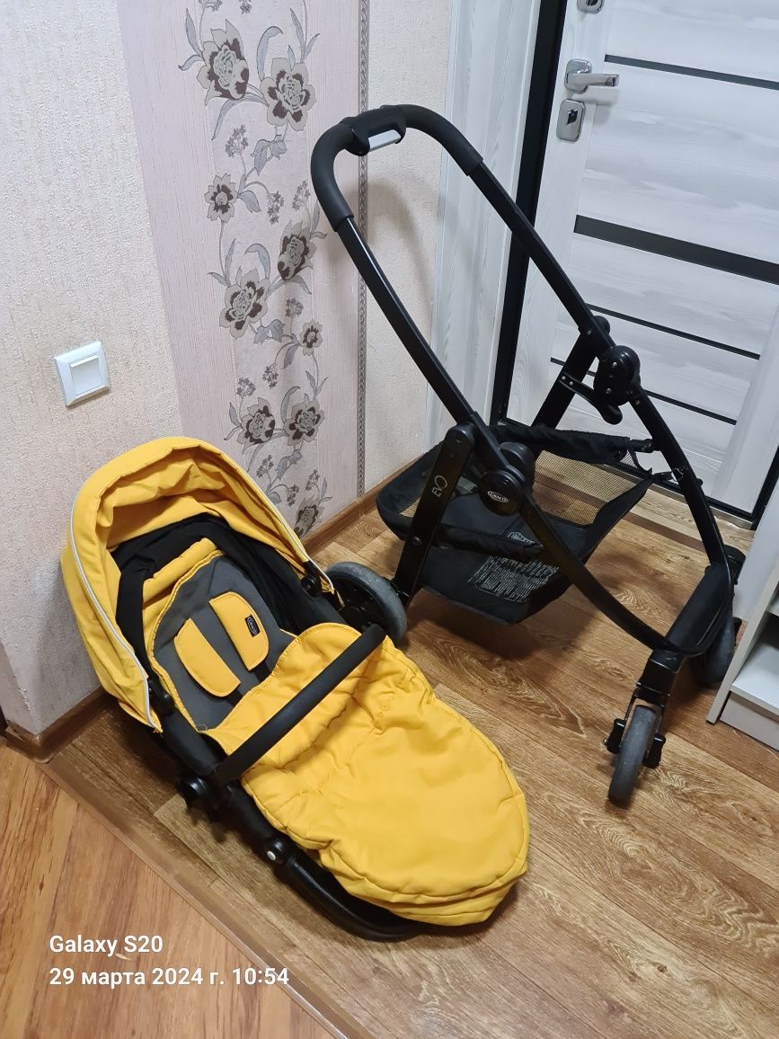 Коляска детская Graco EVO