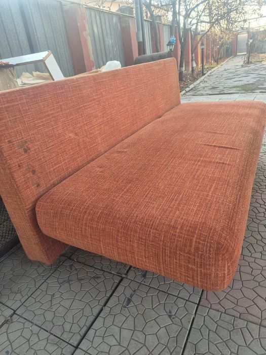 Продам диван недорого