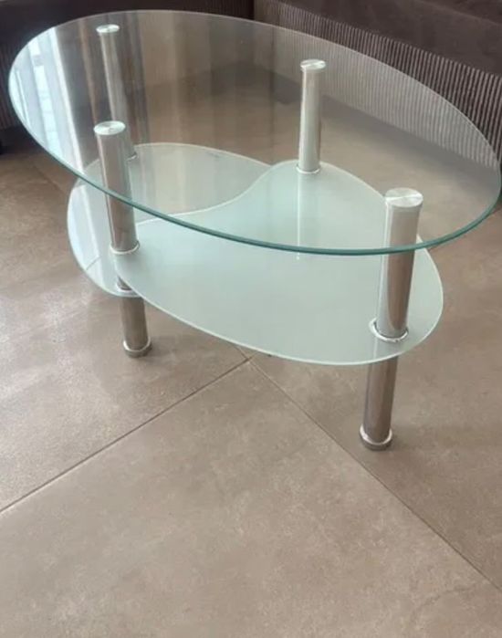 Овална Холна маса