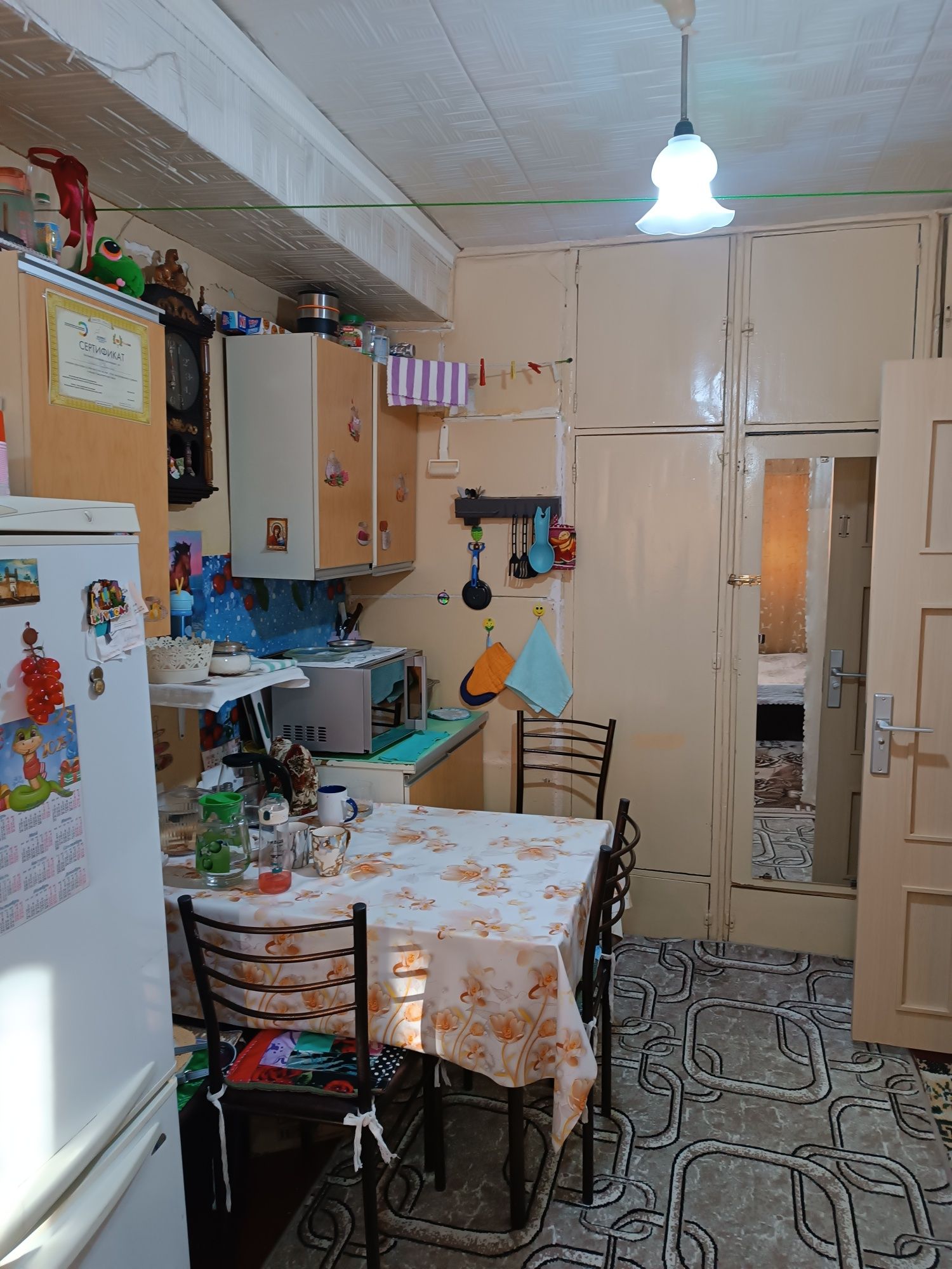 Продам однокомнатную квартиру в бывшем общежитии. Яшнабадский район