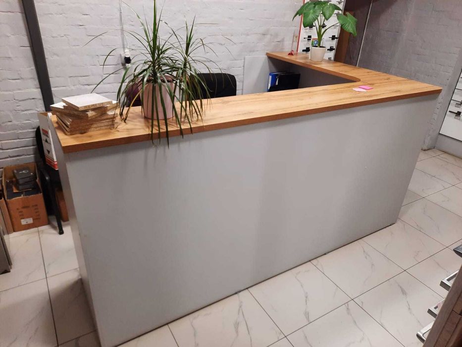 Стол ресепшен, стол для кассы, регистрации