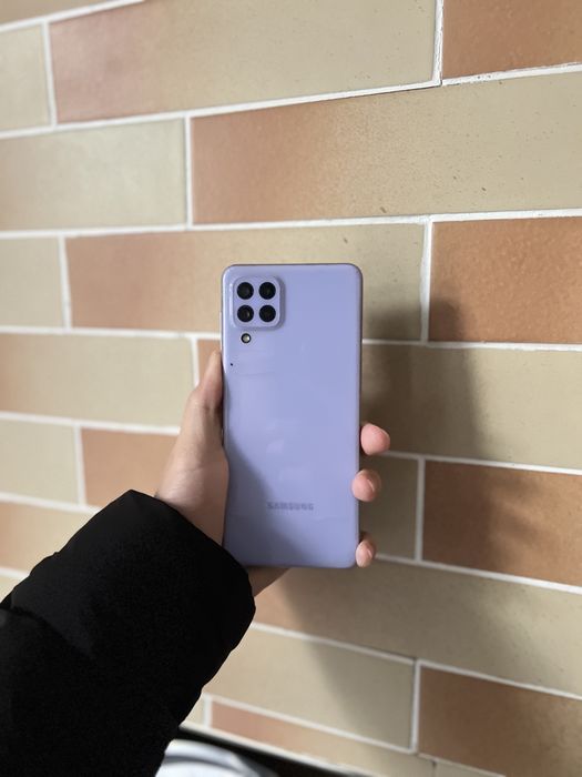 Samsung a22 holati yaxshi.