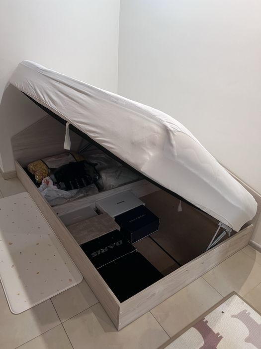 Легло с матрак и топ матрак 120/190