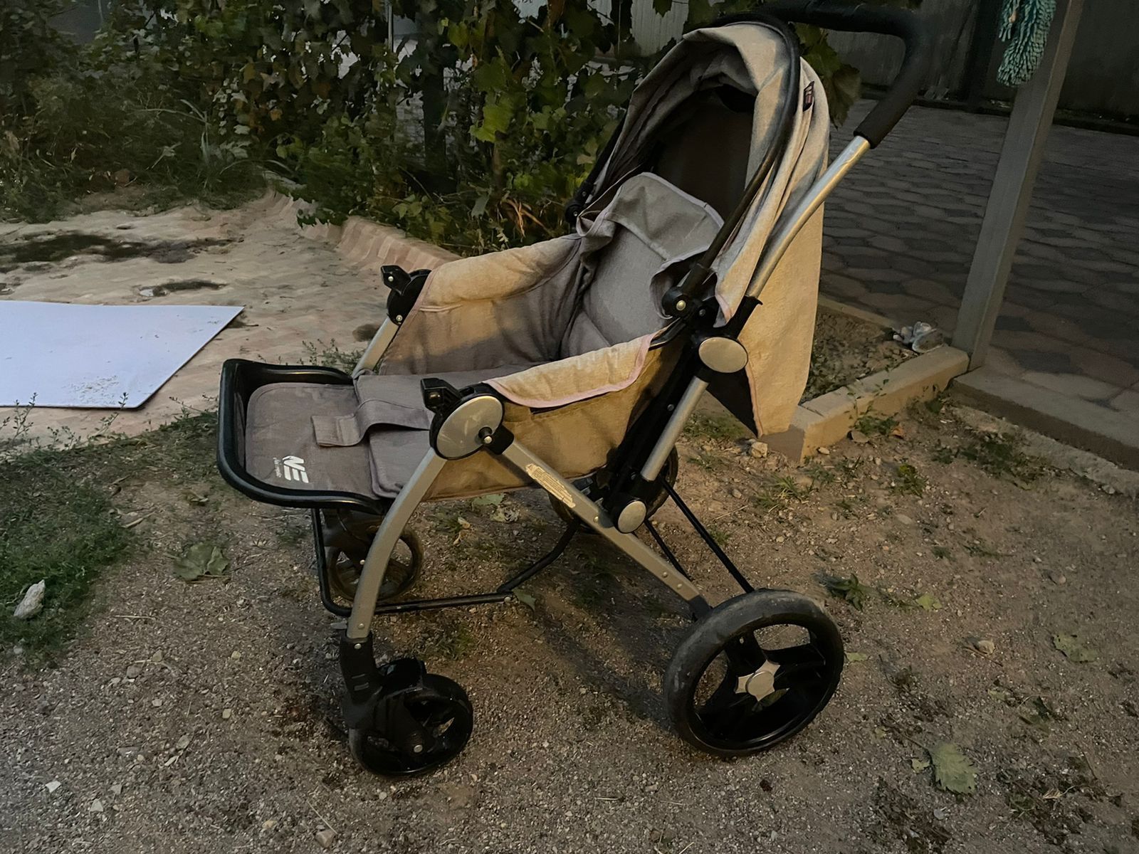 Коляска продам сату