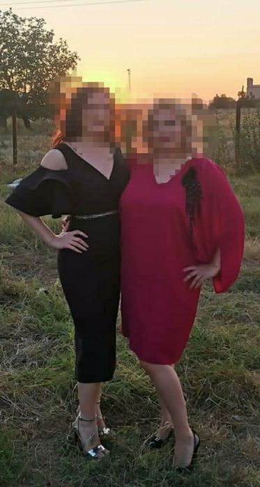 Rochie midi cu volane pe umeri