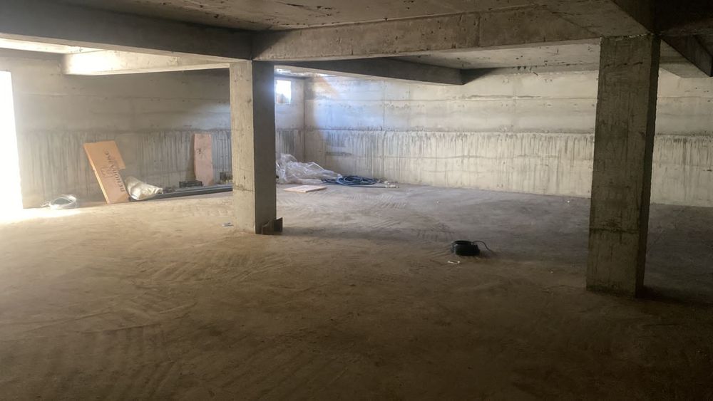 Ассалаумағалайкум сдам варенду помечение склад или сех на мебил окна и